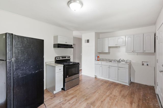3283 Ainsworth Drive, Green Twp, OH 45251
