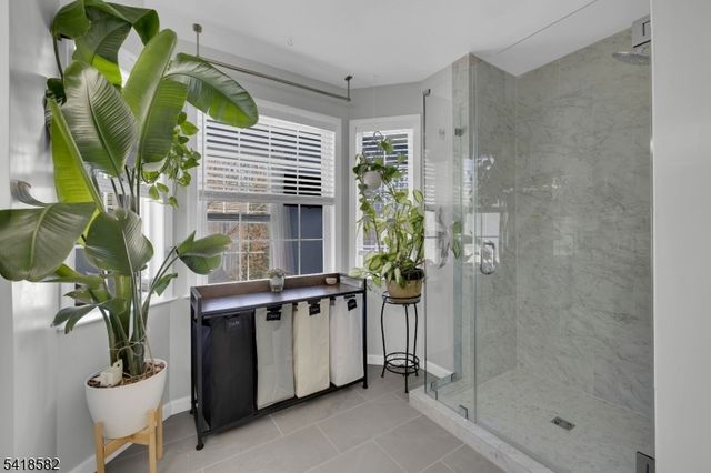 140 Arrowgate Dr, Randolph Twp., NJ 07869