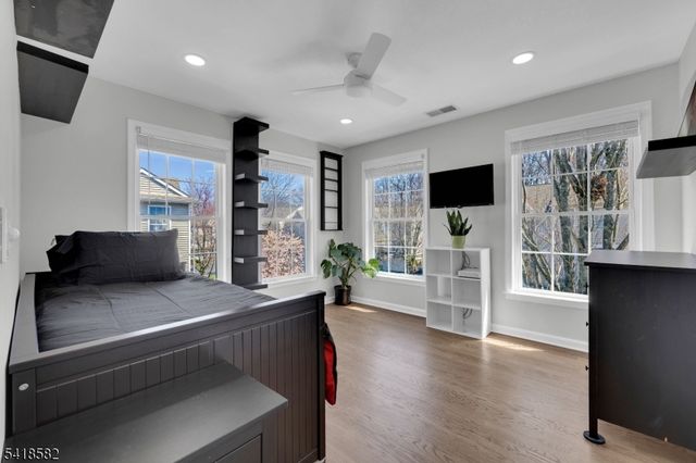 140 Arrowgate Dr, Randolph Twp., NJ 07869