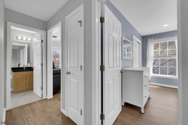 140 Arrowgate Dr, Randolph Twp., NJ 07869