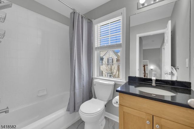 140 Arrowgate Dr, Randolph Twp., NJ 07869