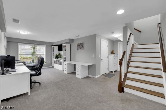 140 Arrowgate Dr, Randolph Twp., NJ 07869