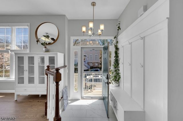 140 Arrowgate Dr, Randolph Twp., NJ 07869