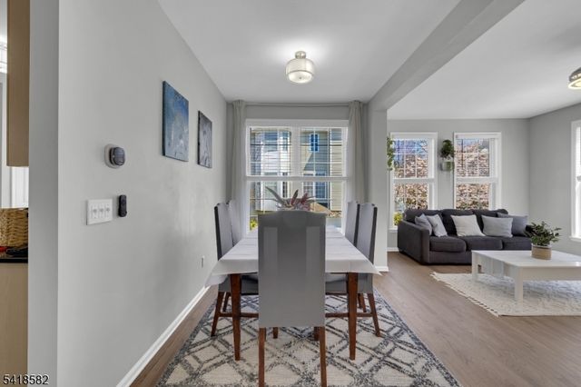 140 Arrowgate Dr, Randolph Twp., NJ 07869