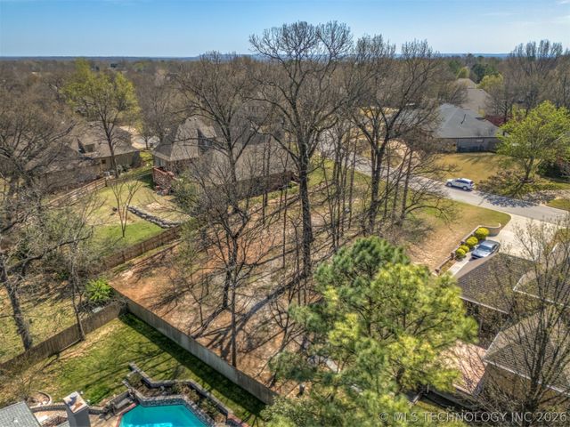 6623 E 114th Street, Bixby, OK 74008