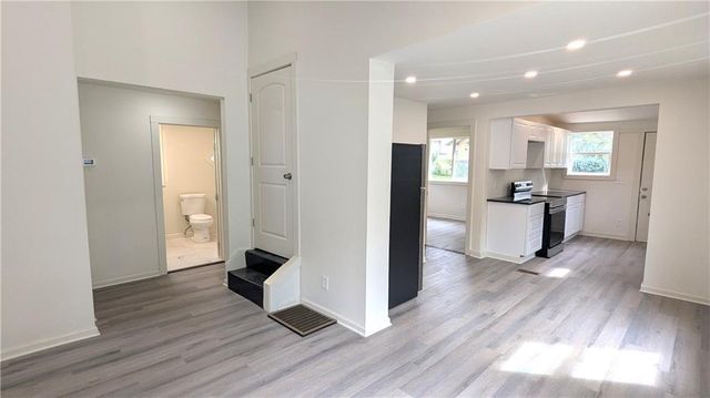 4015 Myrtle Avenue, Kansas City, MO 64130