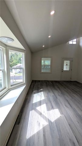 4015 Myrtle Avenue, Kansas City, MO 64130