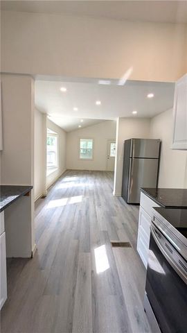 4015 Myrtle Avenue, Kansas City, MO 64130