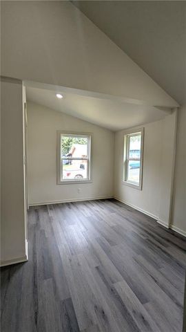 4015 Myrtle Avenue, Kansas City, MO 64130