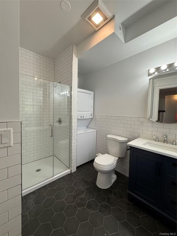 194 Lander Street Apt 1, Newburgh, NY 12550