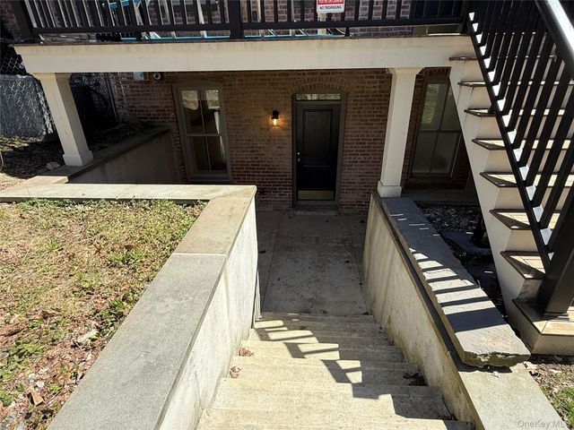 194 Lander Street Apt 1, Newburgh, NY 12550