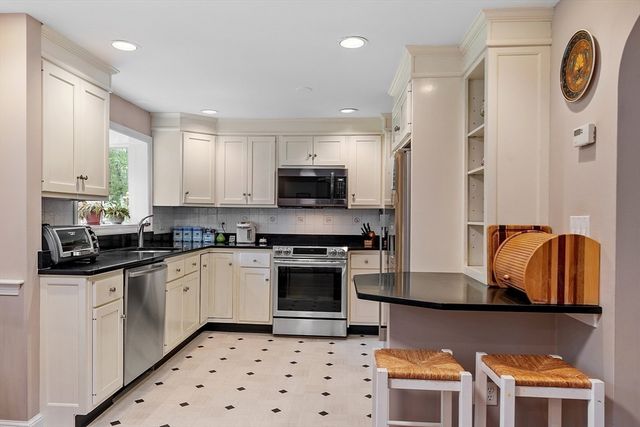26 Acton Rd, Westford, MA 01886