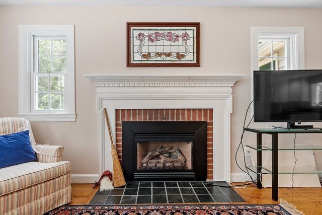 26 Acton Rd, Westford, MA 01886