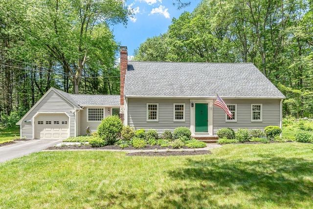 26 Acton Rd, Westford, MA 01886