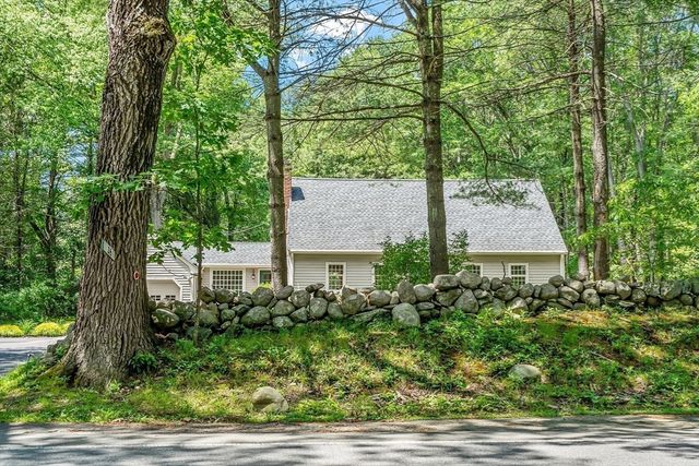 26 Acton Rd, Westford, MA 01886