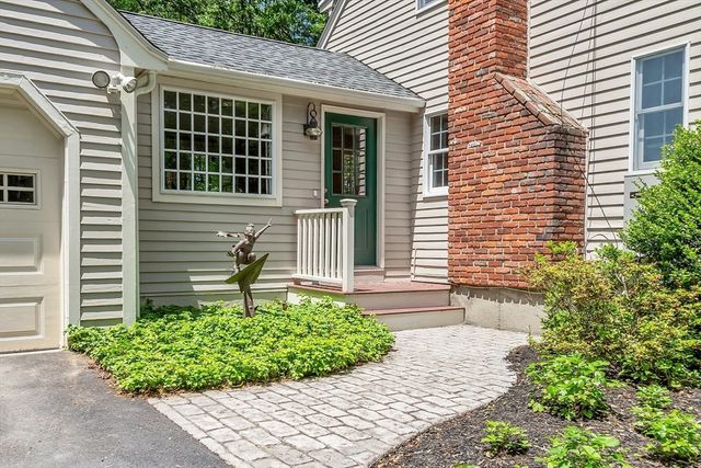 26 Acton Rd, Westford, MA 01886