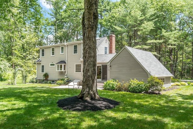 26 Acton Rd, Westford, MA 01886