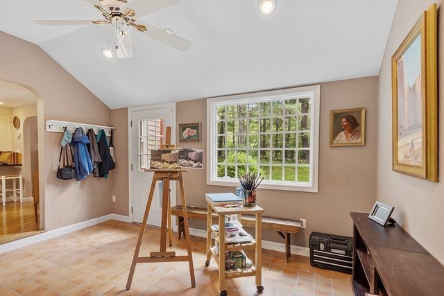 26 Acton Rd, Westford, MA 01886