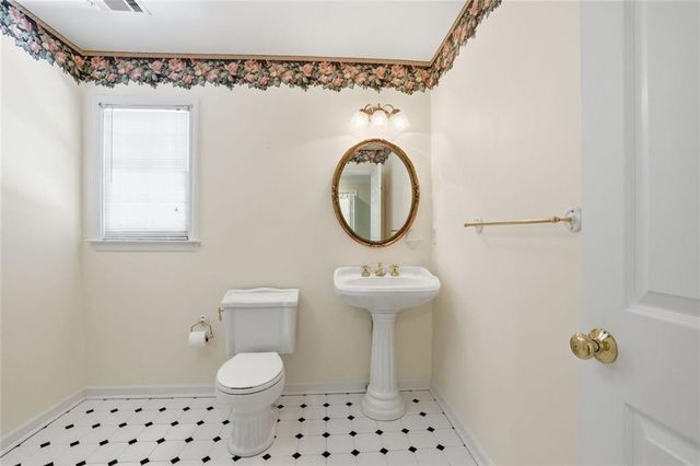 4358 Willow Oak Drive, Gainesville, GA 30506