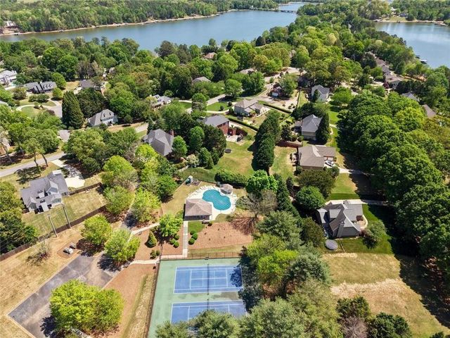 4358 Willow Oak Drive, Gainesville, GA 30506
