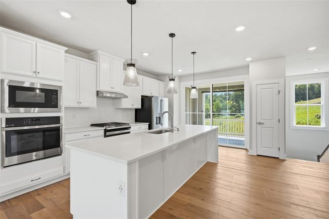 600 Spruce Lane, Canonsburg, PA 15317