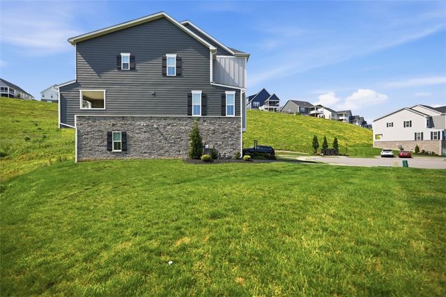 600 Spruce Lane, Canonsburg, PA 15317