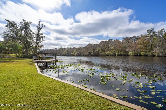 2134 FLINTLOCK Court, Green Cove Springs, FL 32043