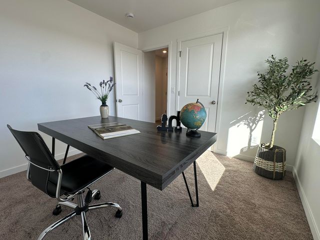 554 NE Mitchell Street 172, Madras, OR 97741