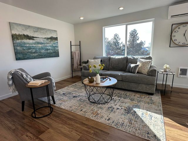 554 NE Mitchell Street 172, Madras, OR 97741