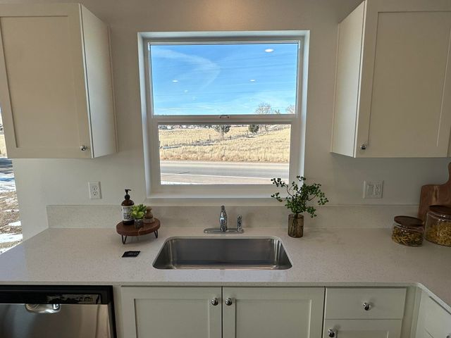 554 NE Mitchell Street 172, Madras, OR 97741