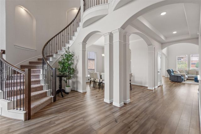 130 Wild Pecan LOOP, Buda, TX 78610
