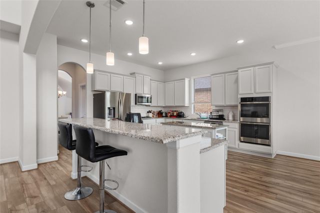 130 Wild Pecan LOOP, Buda, TX 78610
