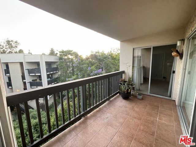 8314 Raintree Circle, Culver City, CA 90230
