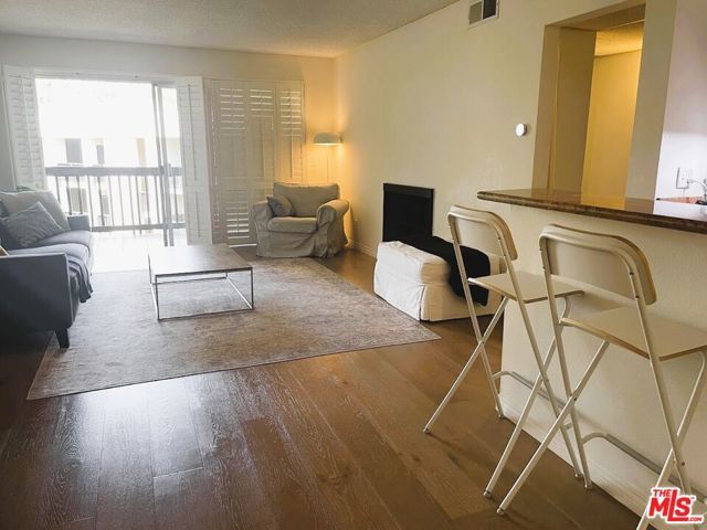8314 Raintree Circle, Culver City, CA 90230
