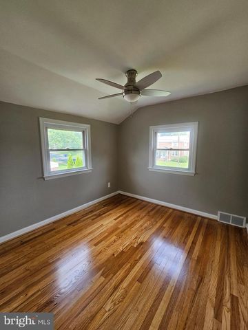 132 DEVONSHIRE RD, Wilmington, DE 19803