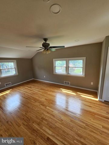 132 DEVONSHIRE RD, Wilmington, DE 19803