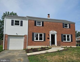 132 DEVONSHIRE RD, Wilmington, DE 19803