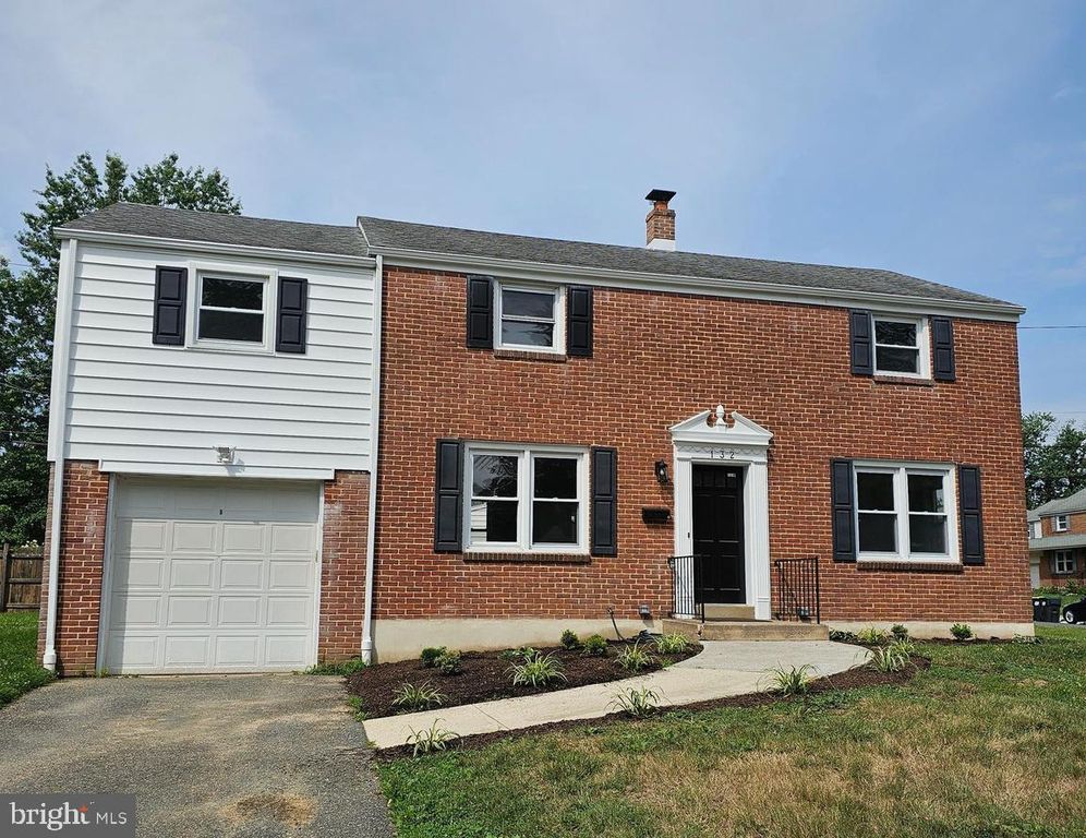 132 DEVONSHIRE RD, Wilmington, DE 19803