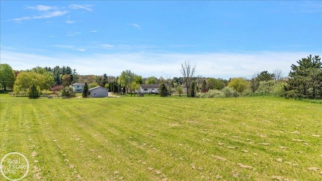 3219 Newark Road, Attica Twp, MI 48412