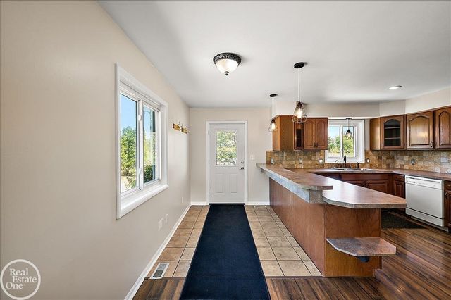 3219 Newark Road, Attica Twp, MI 48412