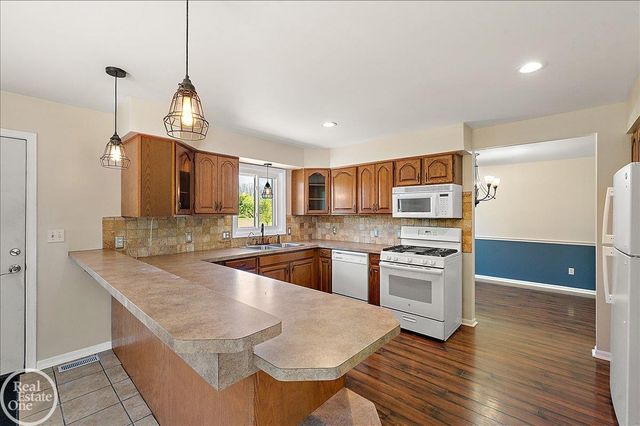 3219 Newark Road, Attica Twp, MI 48412