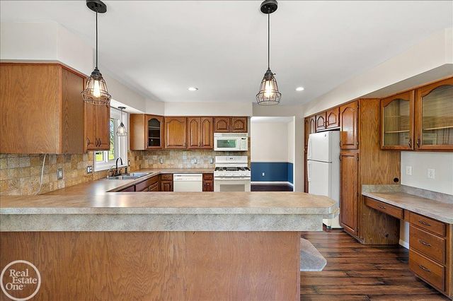 3219 Newark Road, Attica Twp, MI 48412