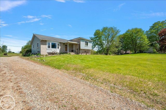 3219 Newark Road, Attica Twp, MI 48412