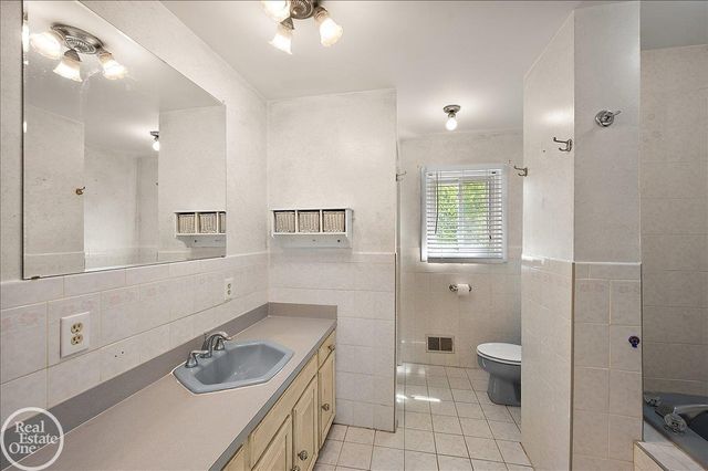 3219 Newark Road, Attica Twp, MI 48412