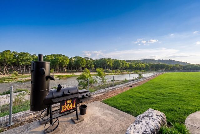 521 Guadalupe St, Kerrville, TX 78028