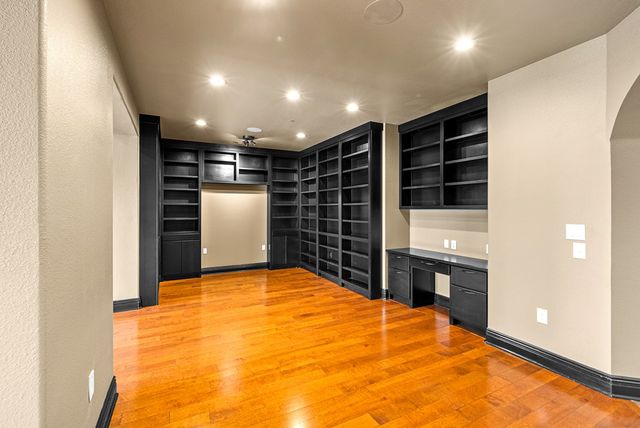 521 Guadalupe St, Kerrville, TX 78028