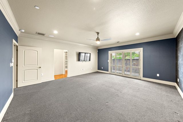 521 Guadalupe St, Kerrville, TX 78028