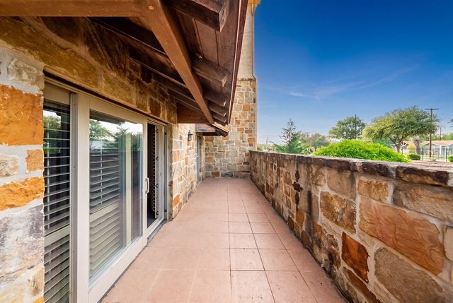 521 Guadalupe St, Kerrville, TX 78028