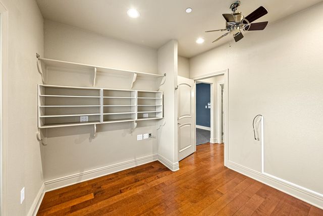 521 Guadalupe St, Kerrville, TX 78028