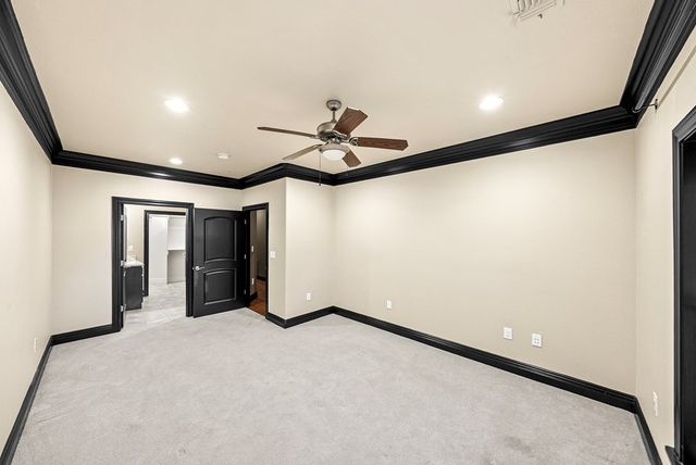 521 Guadalupe St, Kerrville, TX 78028